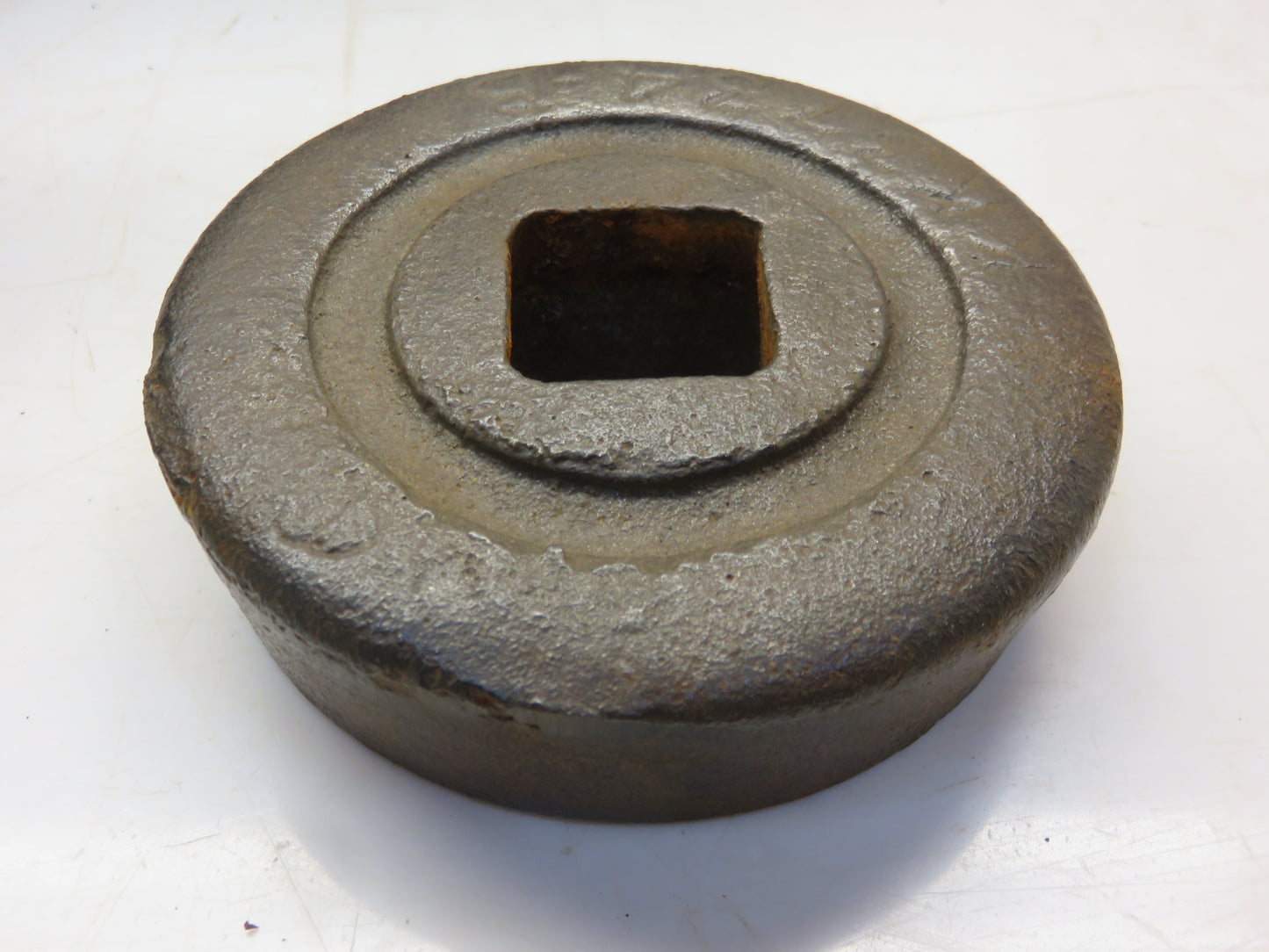 KK3734B John Deere NOS Spool End For K, HWA Disc