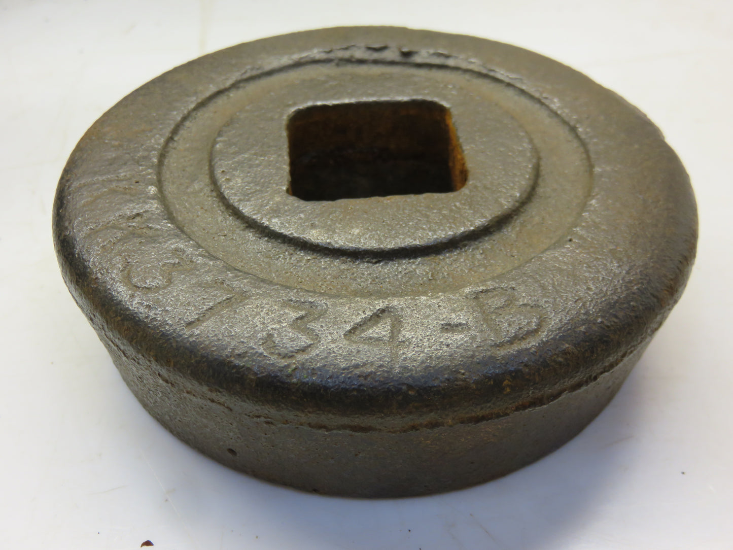 KK3734B John Deere NOS Spool End For K, HWA Disc