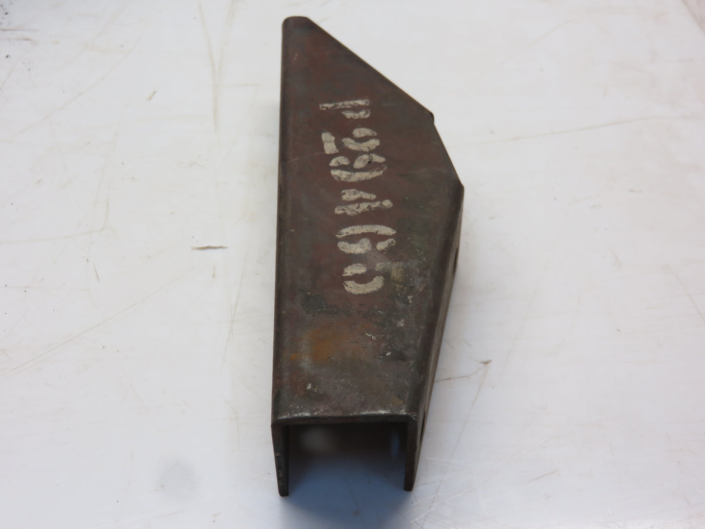 P29465H John Deere NOS Right Hand Concave Support For 11A, 12A Combine