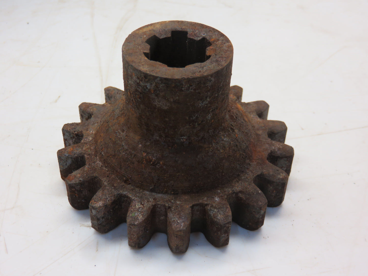 P29030 John Deere NOS Driven Gear For 11A, 12A, 25, 30 Combine