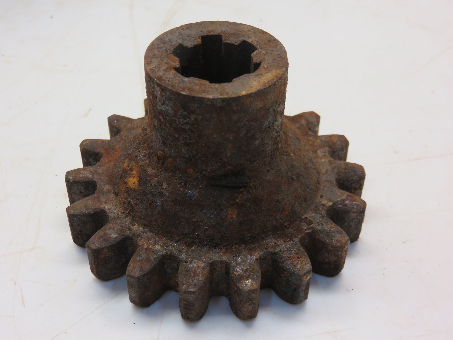 P29030 John Deere NOS Driven Gear For 11A, 12A, 25, 30 Combine