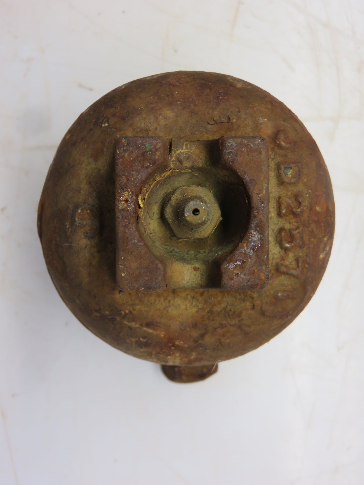 JD2571, DA1194 John Deere NOS Wheel Cap For 51, 52 Plows