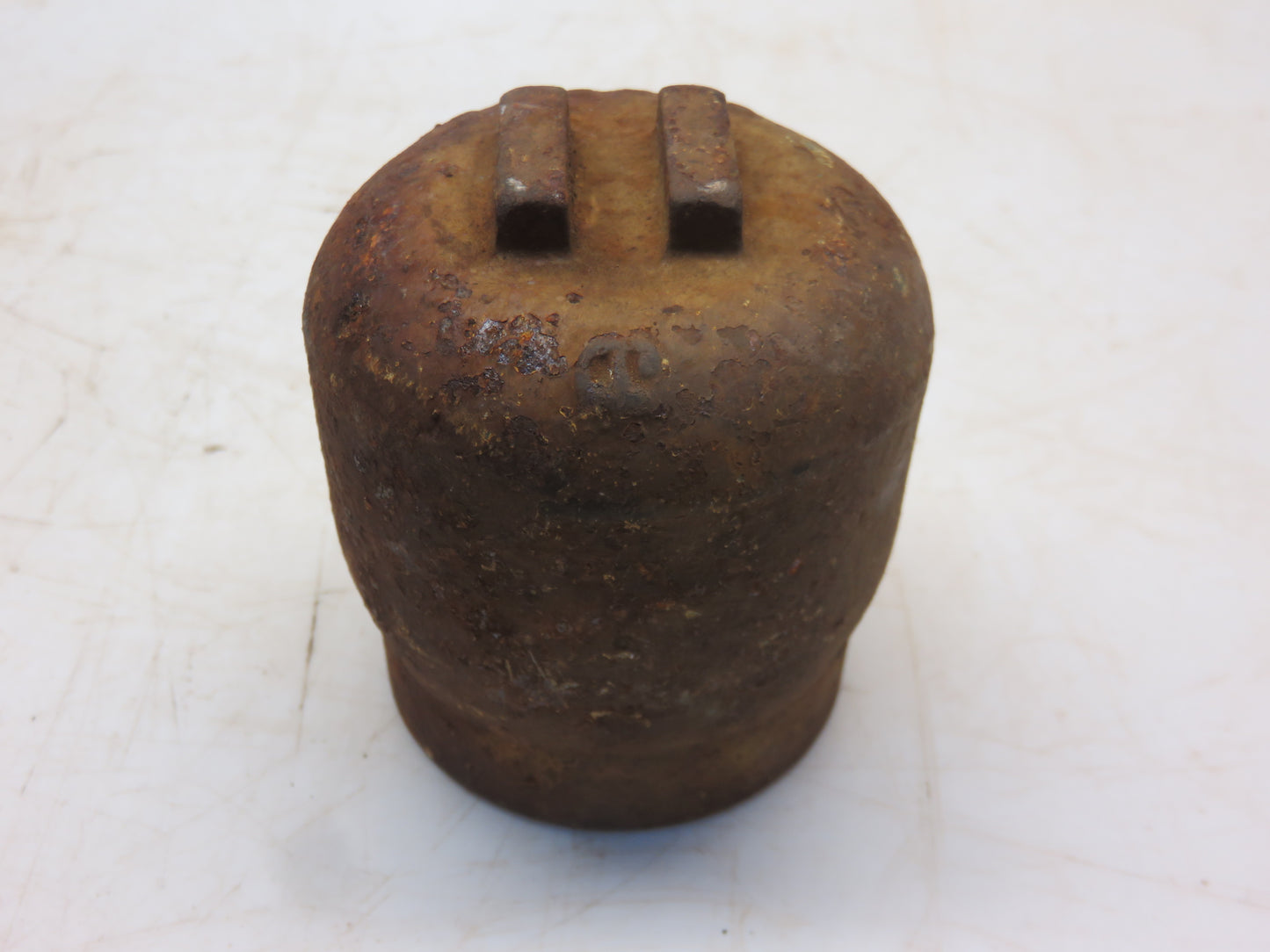 JD2556, DA242 John Deere NOS Wheel Cap