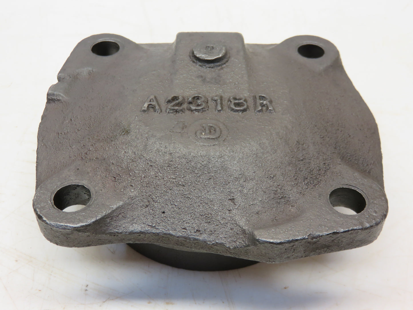 A2318R John Deere Right Hand Countershaft Bearing Housing For A, AR, AO, 60