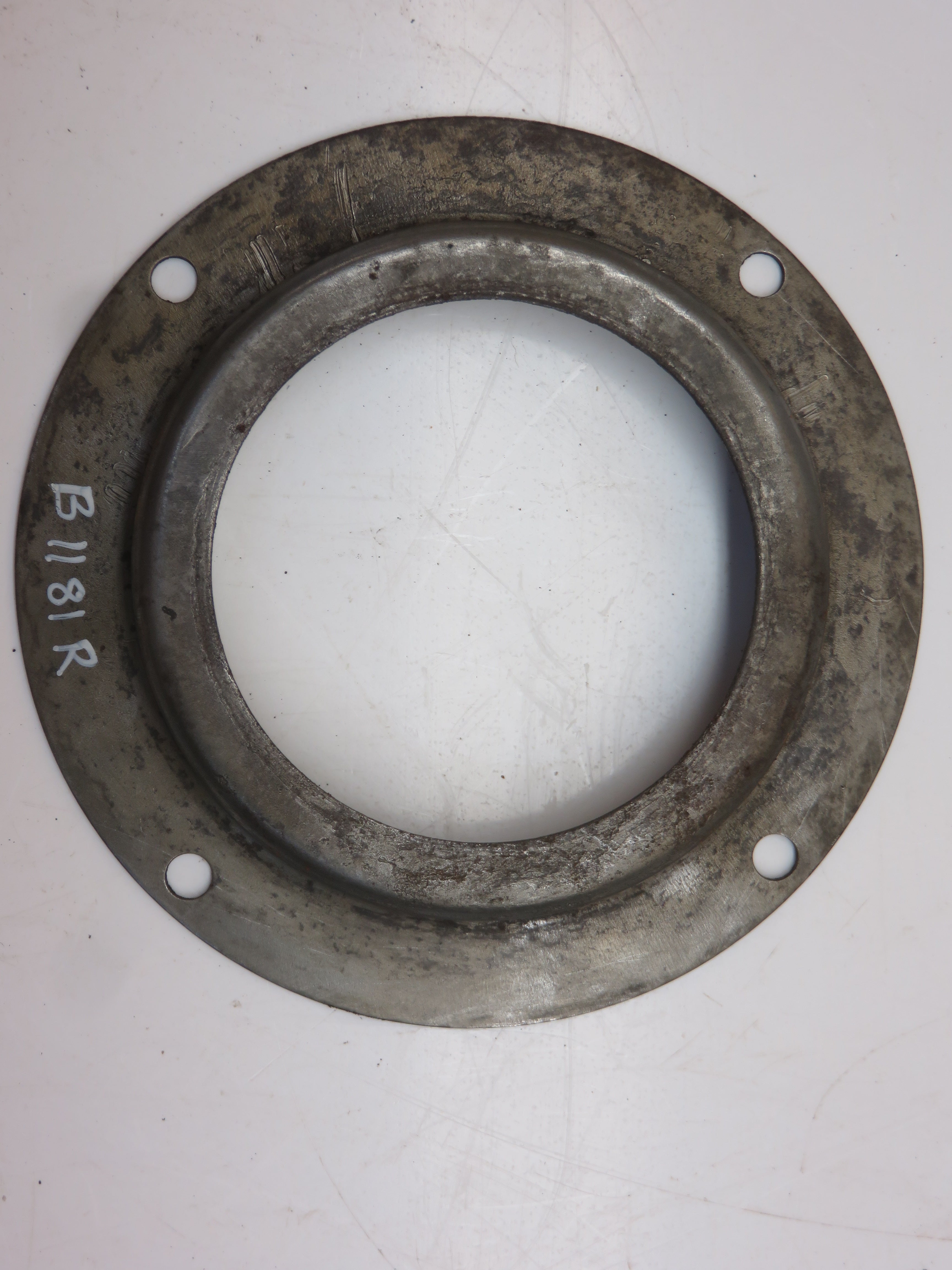 A closer look at Large Scale Original Felt Process Retainer