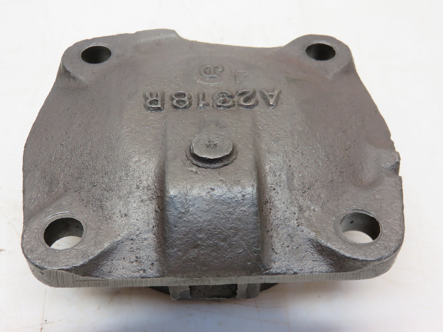 A2318R John Deere Right Hand Countershaft Bearing Housing For A, AR, AO, 60