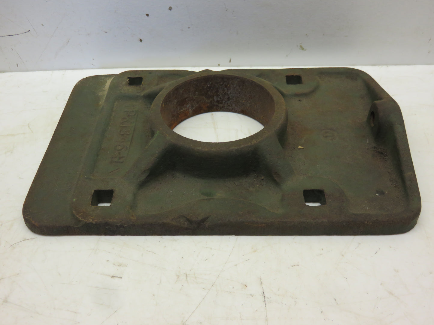 PK1346H John Deere NOS Left Hand Cylinder Bearing Housing For 12A, 25, 30 Combine