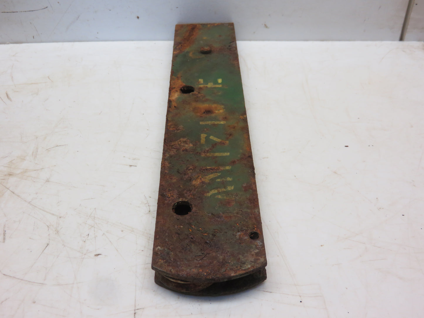 AM1716E John Deere NOS Bracket And Pulley Assembly For 114W, 116W Baler
