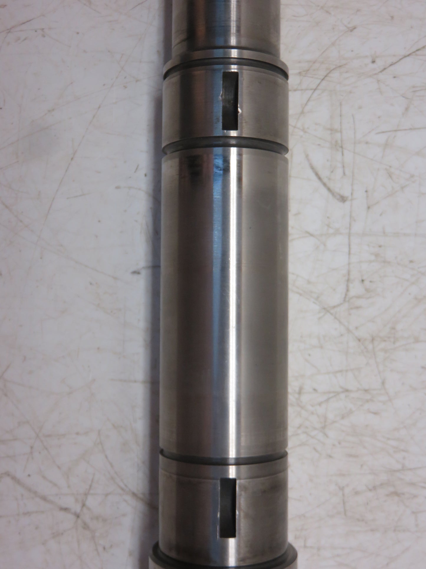 R33384 John Deere Synchro Transmission Drive Shaft For 4000, 4020