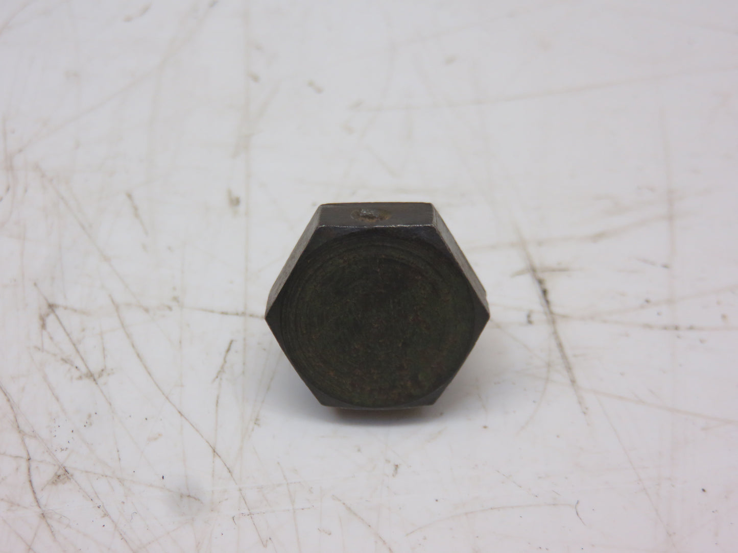 R28055 John Deere Hydraulic Pump Drive Bolt For 3010, 4010, 5010