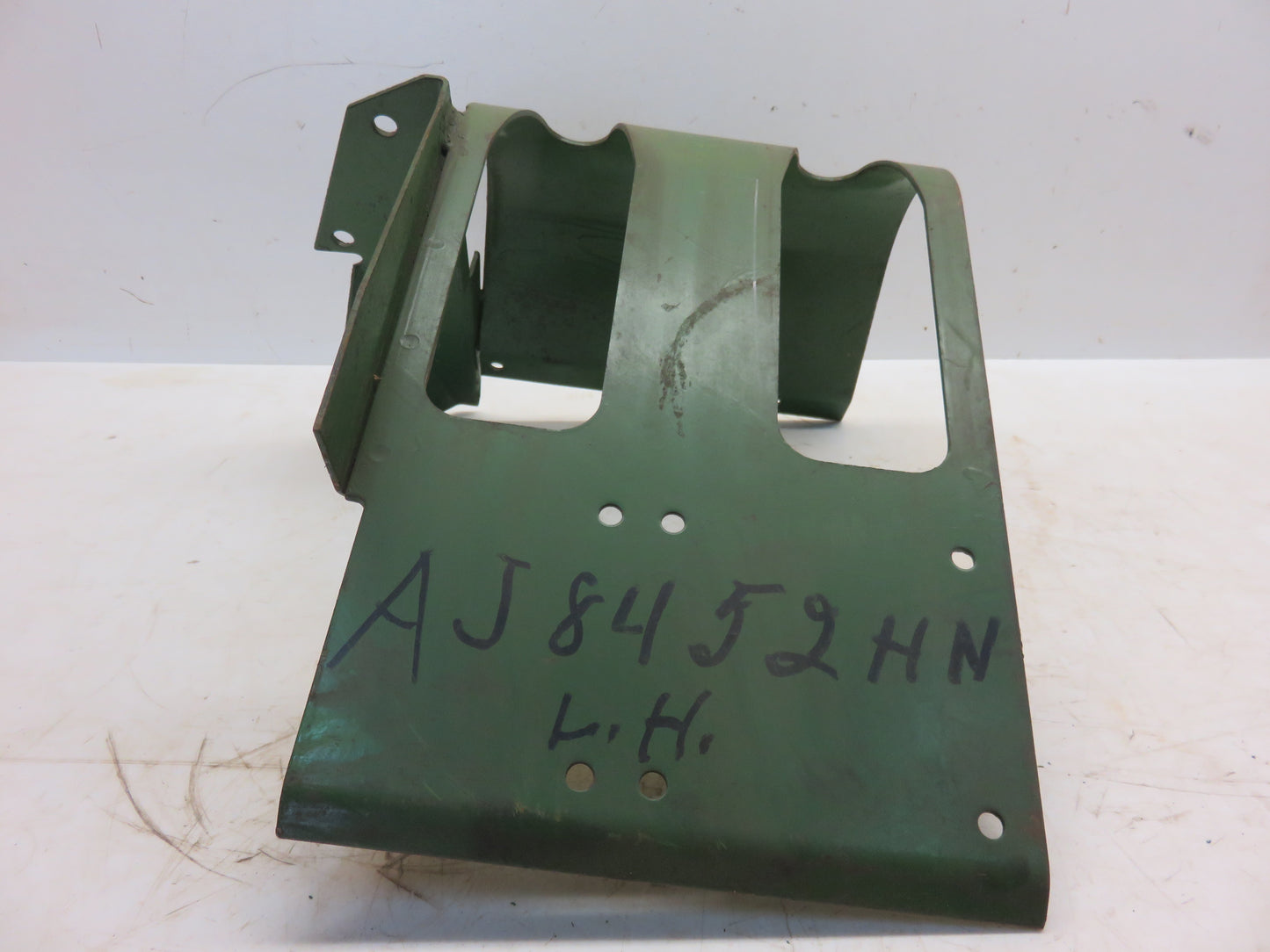 AJ8452HN John Deere NOS Left Hand Lower Stripper For 200 Corn Picker
