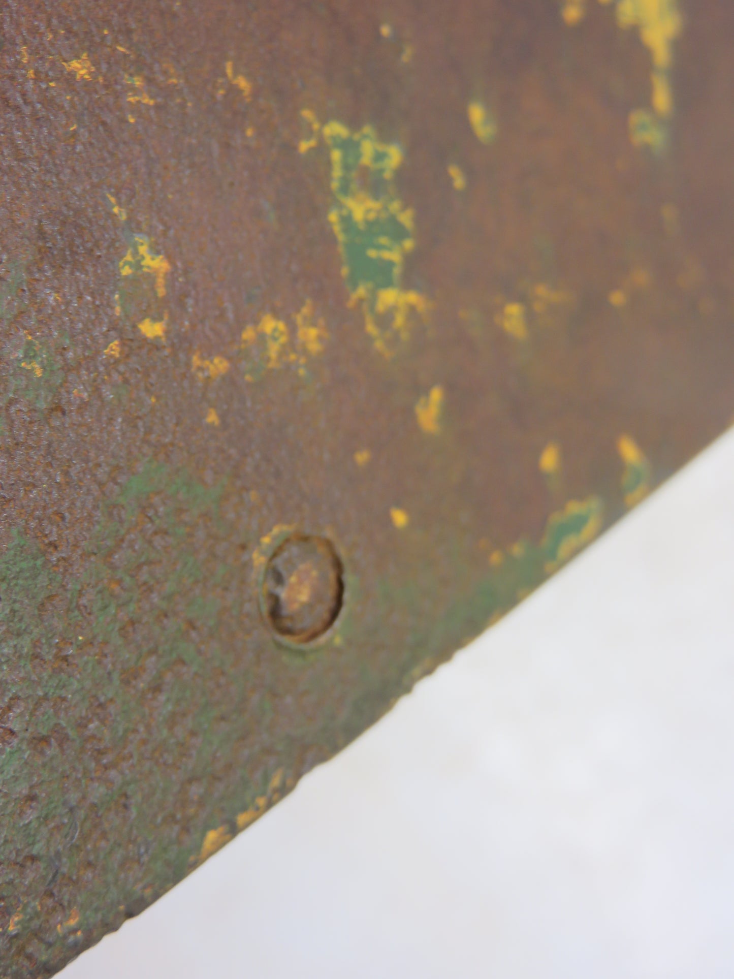 M2528T John Deere Fender Attaching Plate For 40
