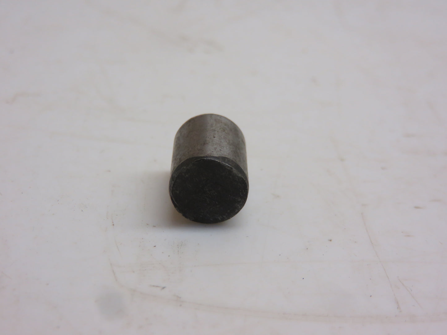 R726R John Deere Dowel Pin For R, 60, 70, 80, 520, 620, 720, 820, 530, 630, 730, 830