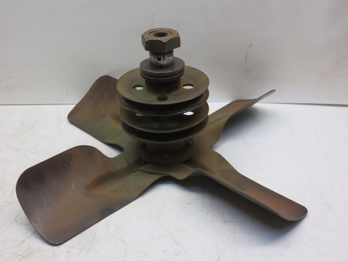 AM1810T John Deere Fan Assembly For 40, 320, 330