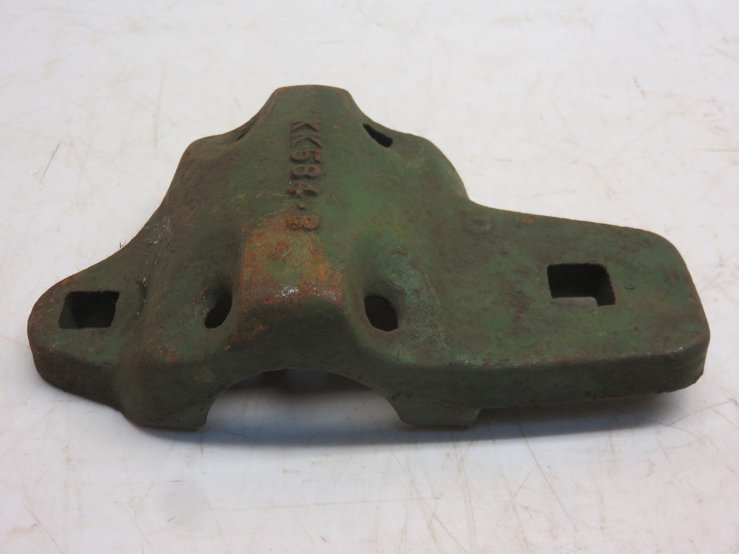 KK584B John Deere NOS Bottom Bearing Box For B, T, L, Z Disc