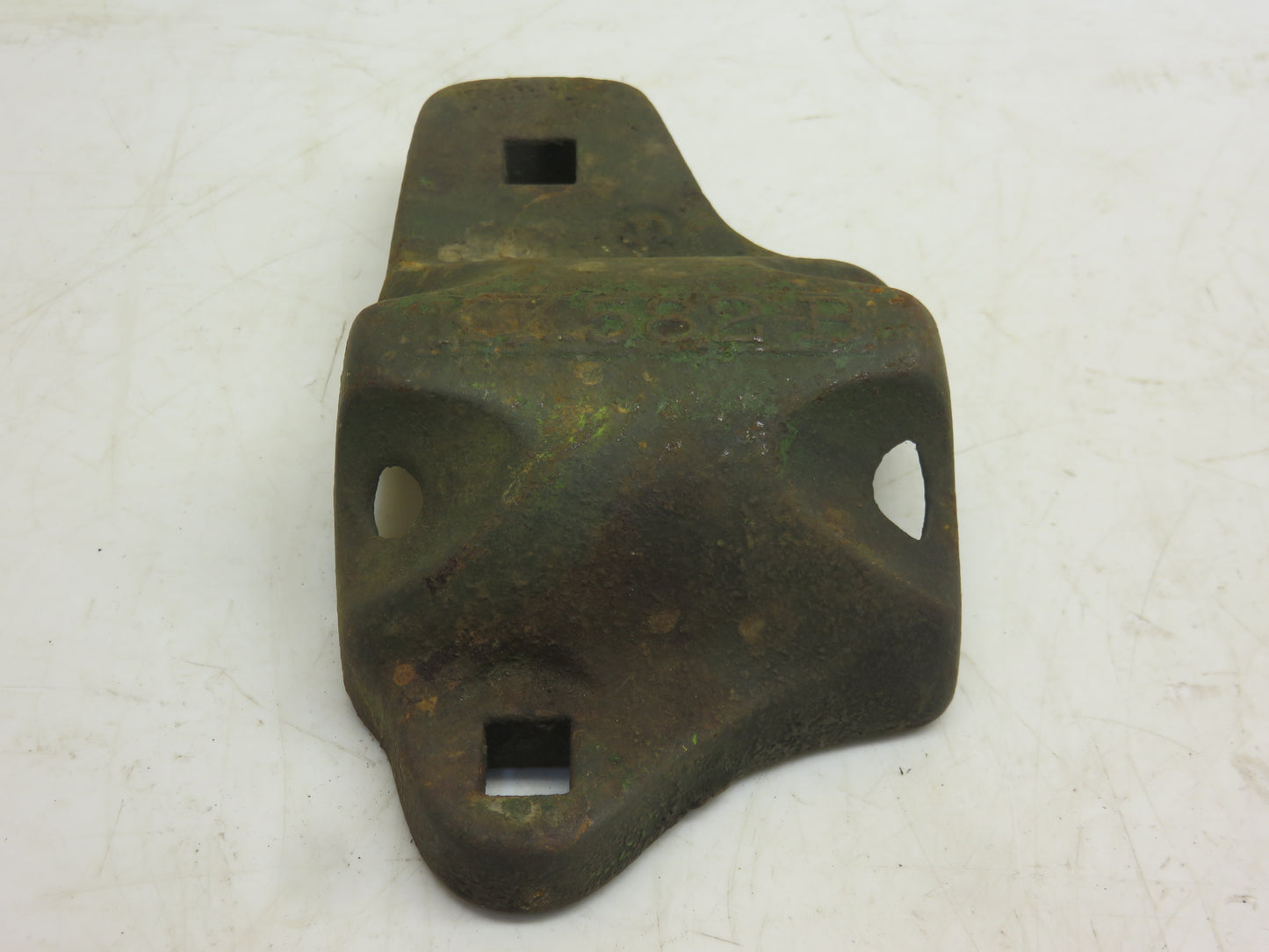 KK582B John Deere NOS Bottom Bearing Box For B, T, L, Z Disc