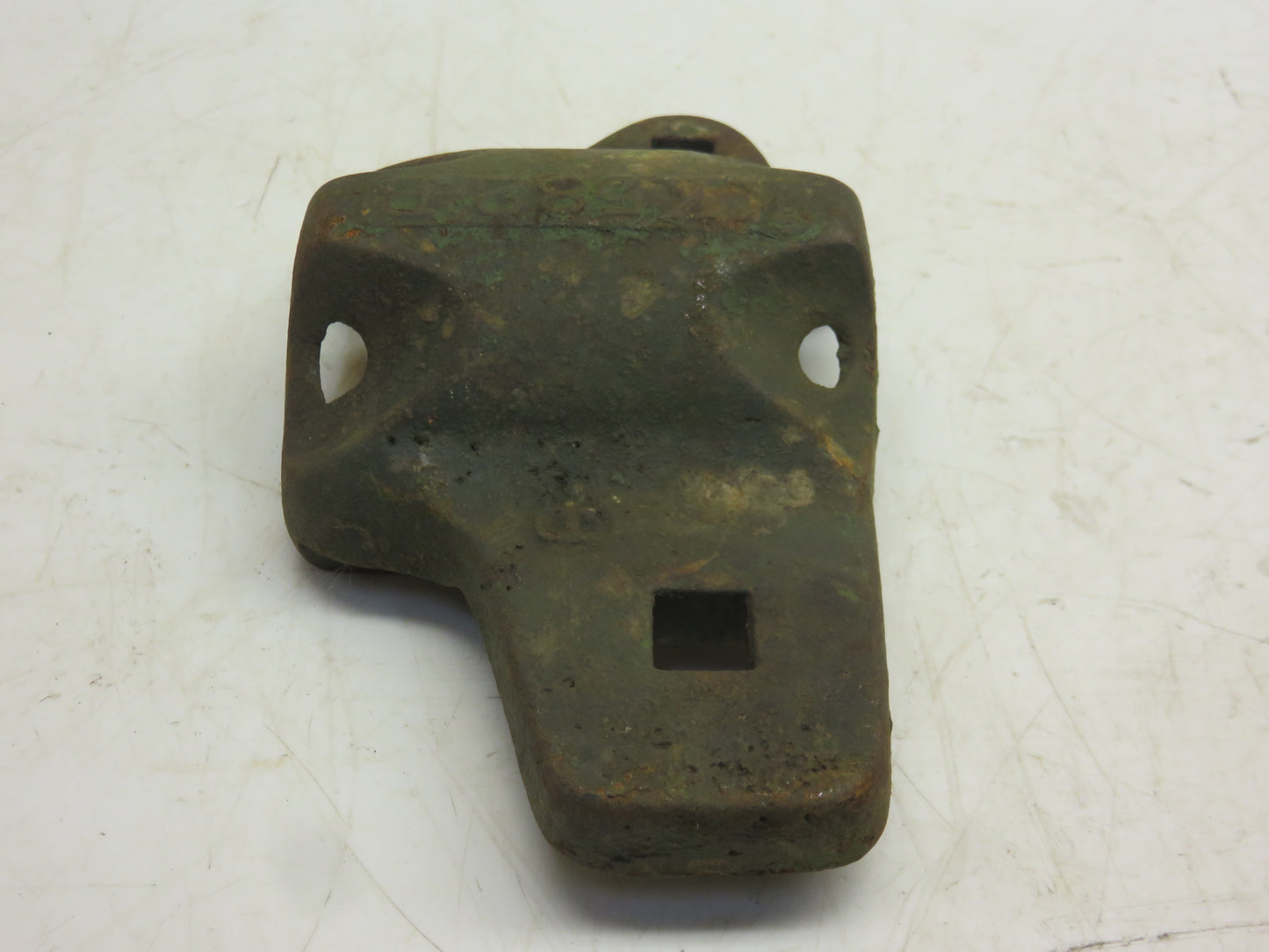 KK582B John Deere NOS Bottom Bearing Box For B, T, L, Z Disc