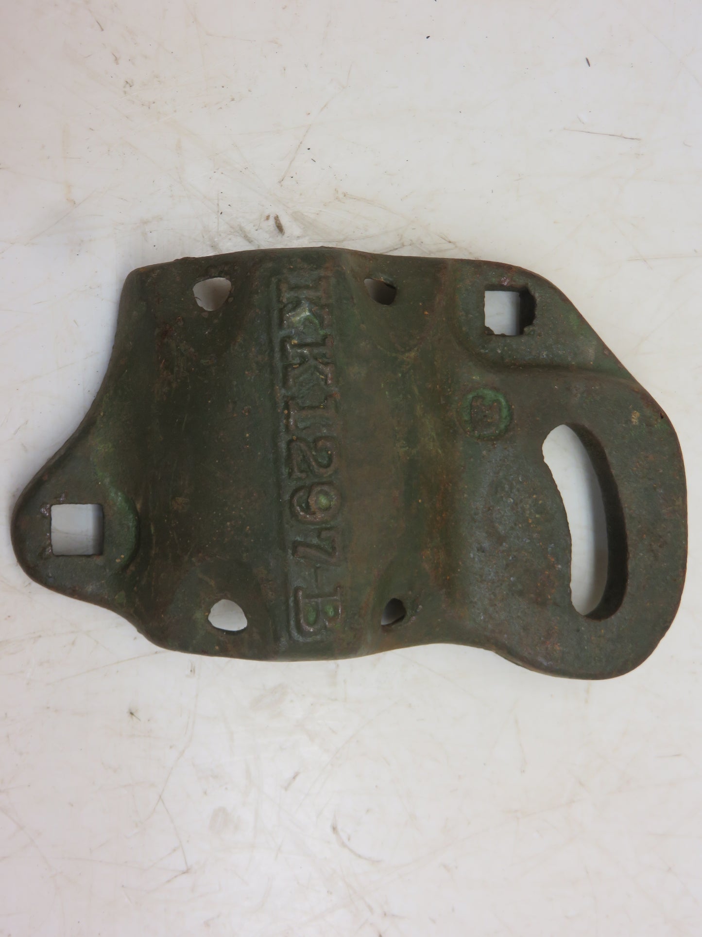 KK1297B John Deere NOS Bottom Bearing Box For B, L, Z Disc