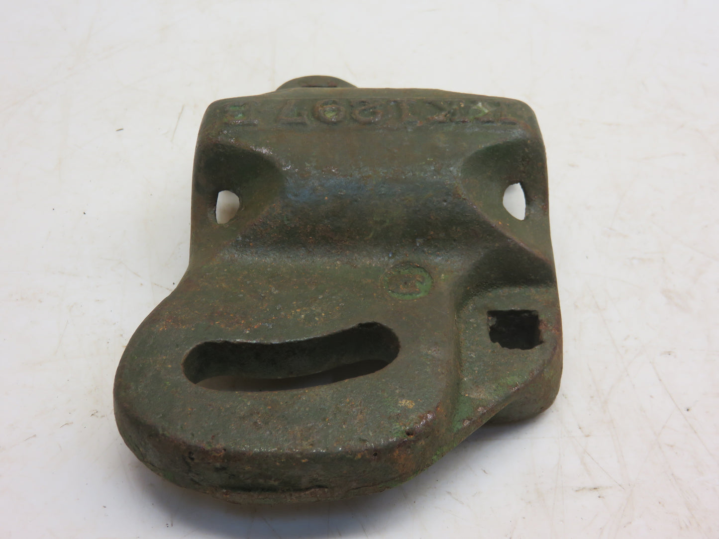 KK1297B John Deere NOS Bottom Bearing Box For B, L, Z Disc