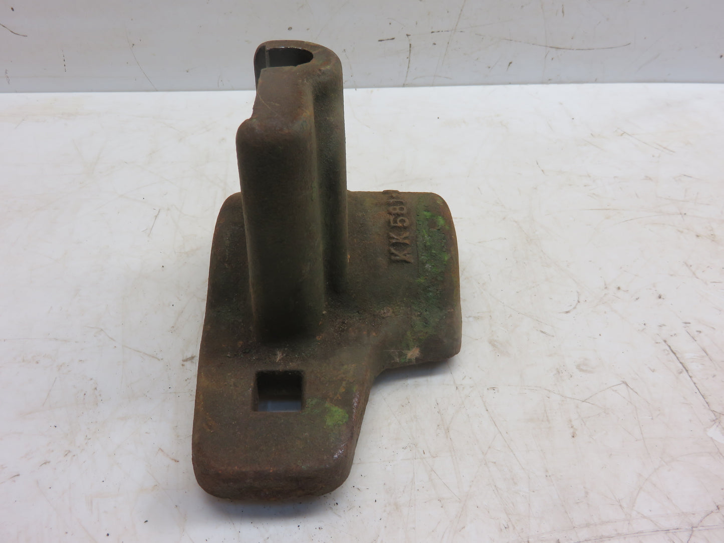 KK581B John Deere NOS Top Bearing Box For B, T, L, Z Disc