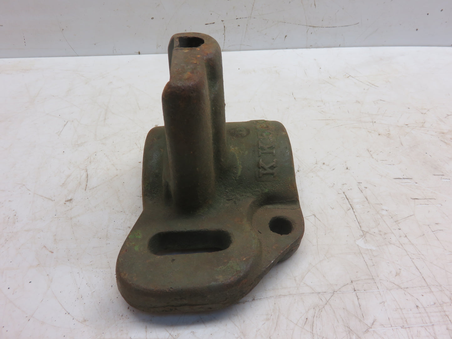 KK585B John Deere NOS Top Bearing Box For B Disc