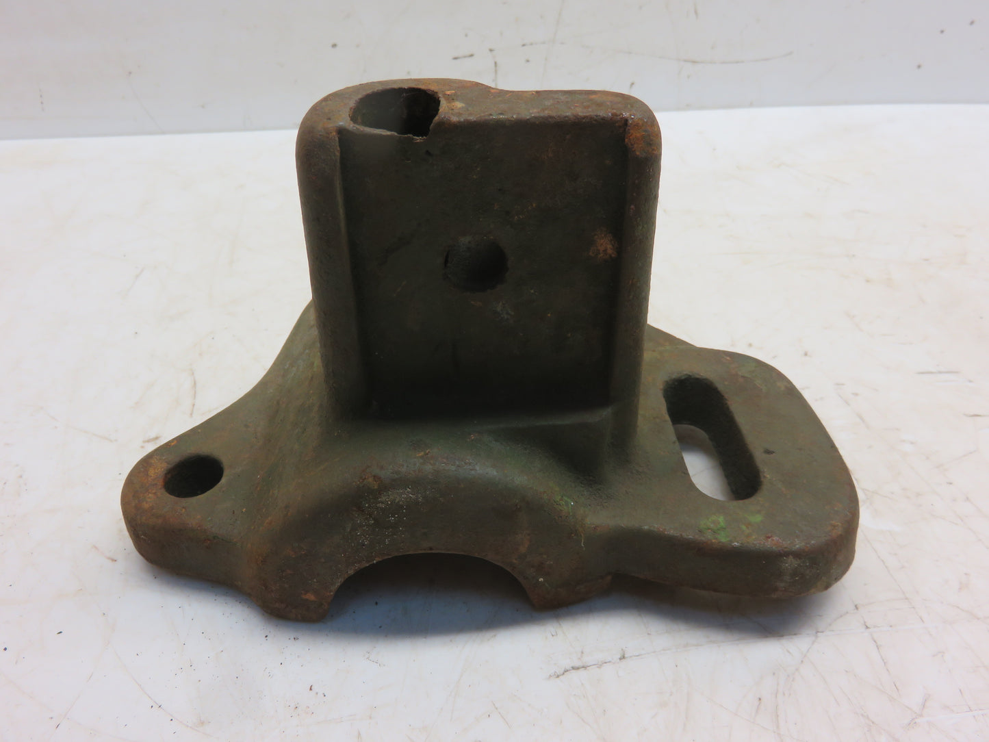 KK585B John Deere NOS Top Bearing Box For B Disc