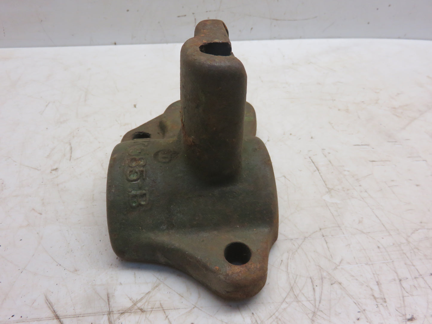 KK585B John Deere NOS Top Bearing Box For B Disc