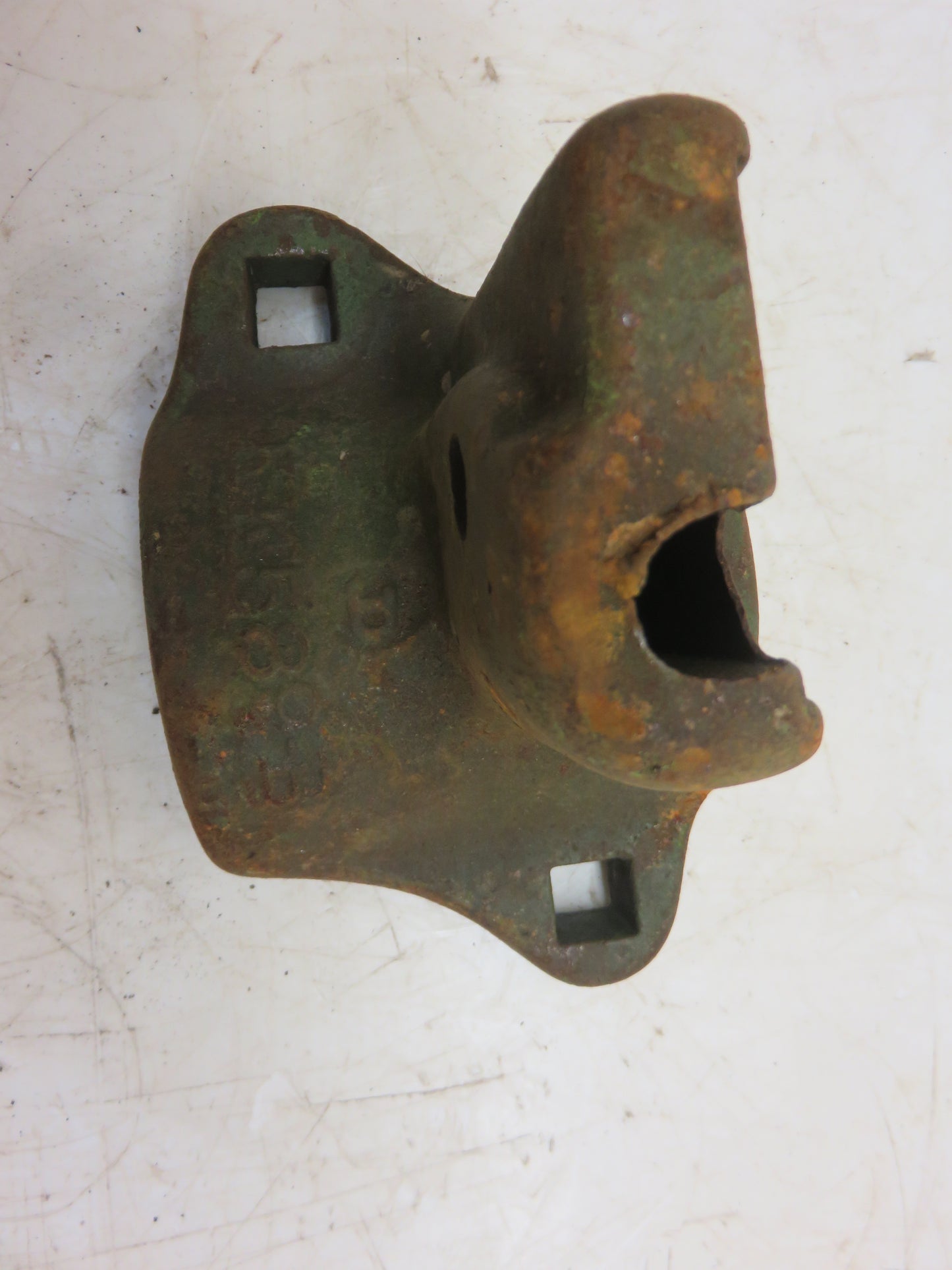 KK589B John Deere NOS Top Bearing Box For B, T, L, Z Disc