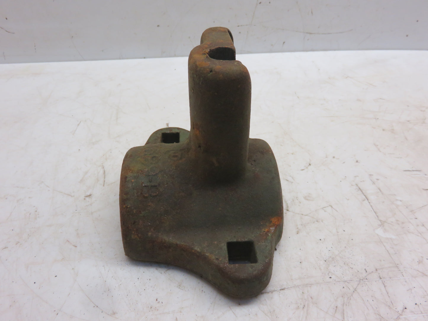 KK589B John Deere NOS Top Bearing Box For B, T, L, Z Disc