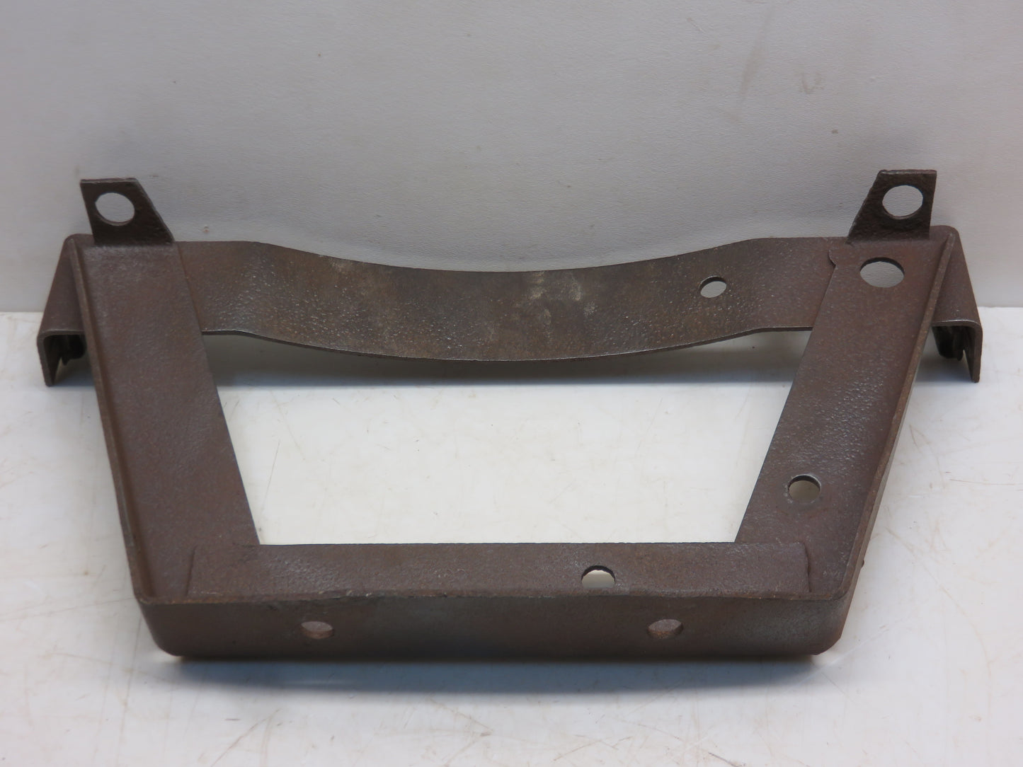 AM307T John Deere Front Fuel Tank Support For M, MI, MT