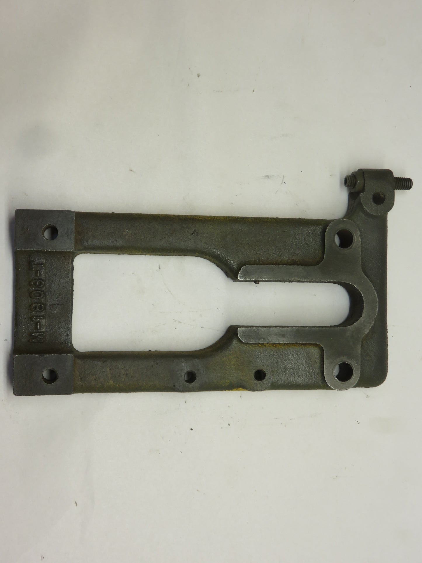 M1803T John Deere Fan Support Bracket For 40, 320, 330