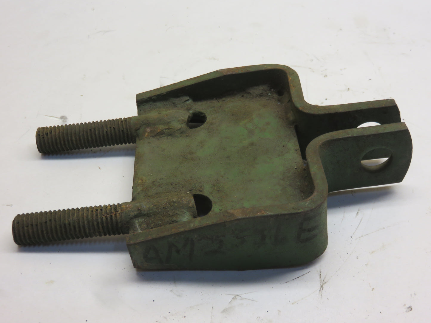 AM2526E John Deere NOS Tongue Spring Hinge For 114W, 116W Baler