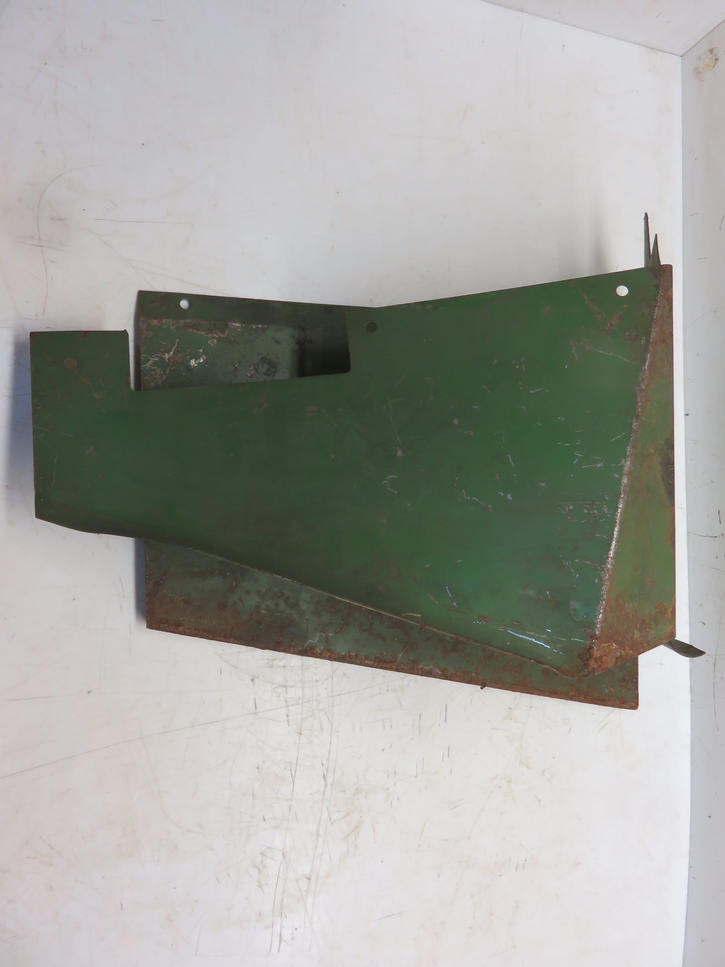 AJ8491N John Deere NOS Snapping Rolls Trash Chute For 101 Corn Picker