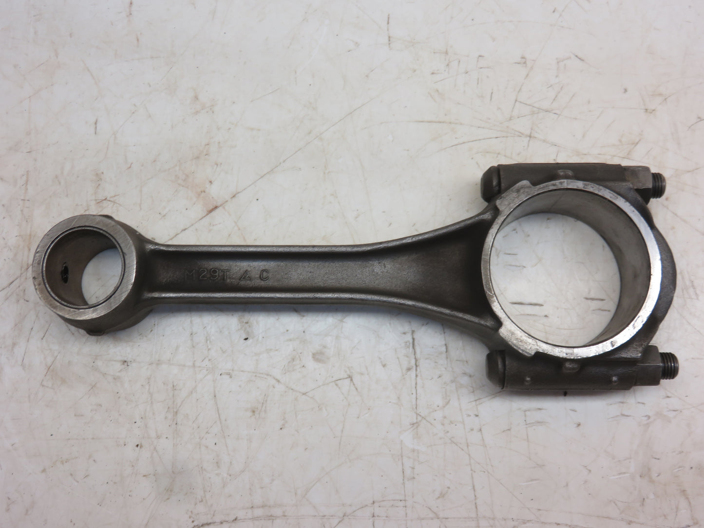 AM225T, M29T John Deere Connecting Rod For M, MI, MT