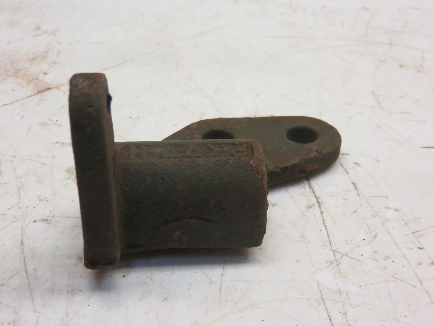 PK77H John Deere Sieves And Shaker Left Hand Rear Stud Bracket For 12A, 25, 30 Combine
