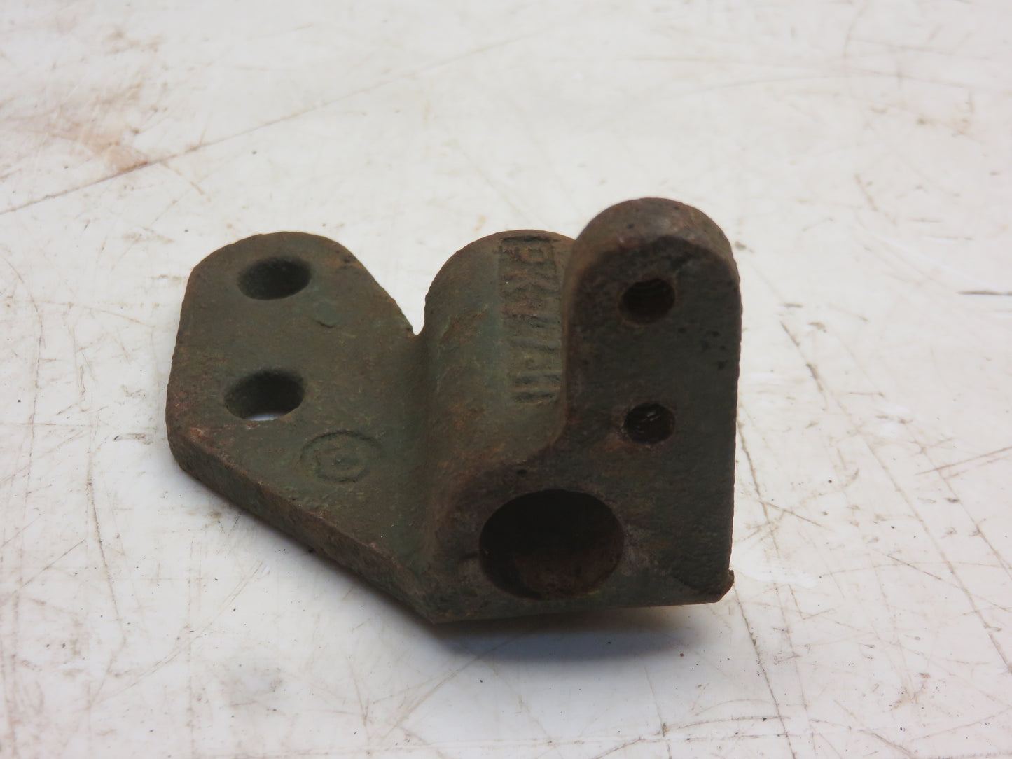 PK77H John Deere Sieves And Shaker Left Hand Rear Stud Bracket For 12A, 25, 30 Combine