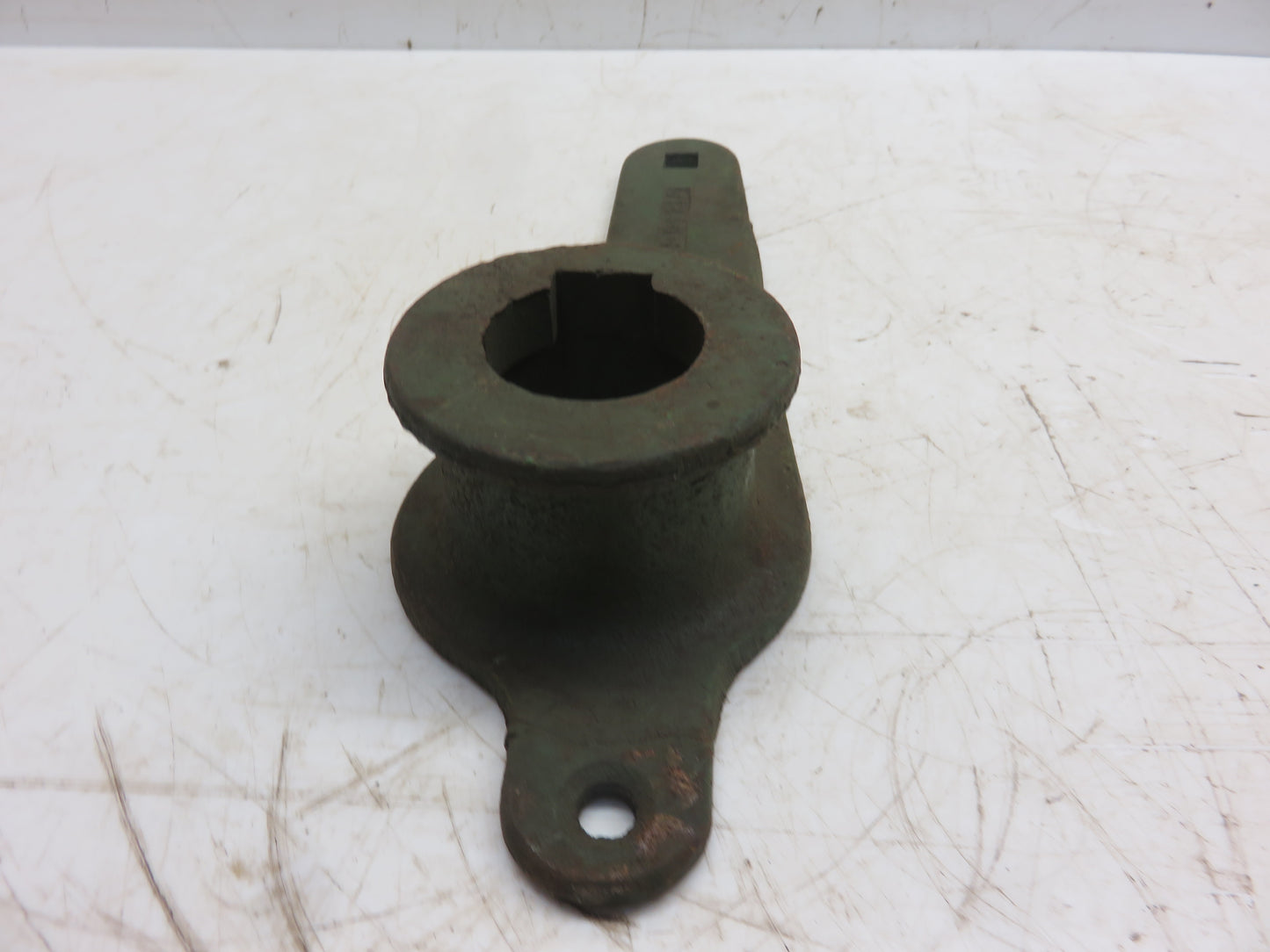 J1245HN John Deere NOS Left Hand Wagon Elevator Support Bracket For 101, 226 Corn Picker