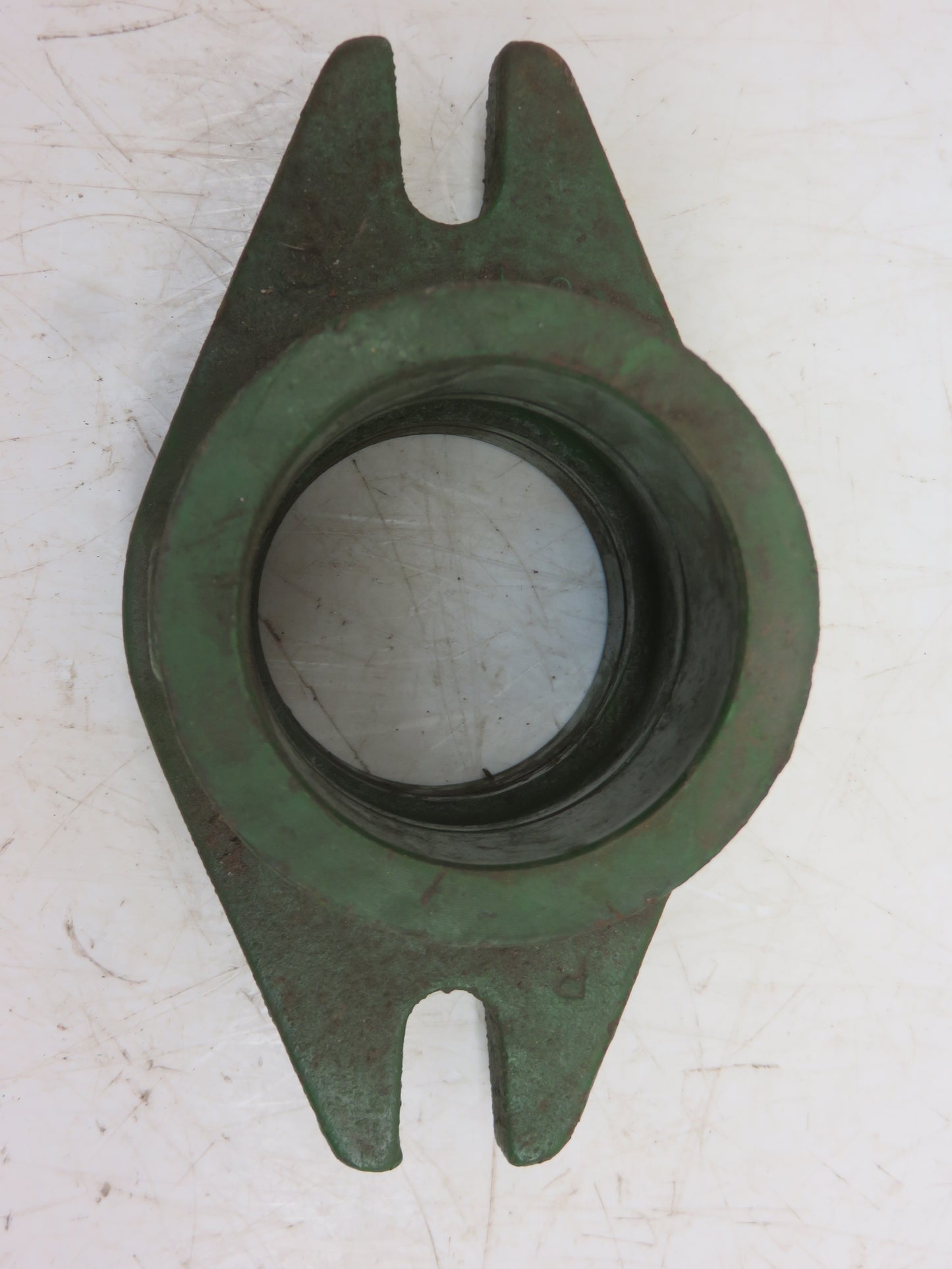J2070N John Deere NOS Bearing Quill For 10, 210, 410 Corn Head