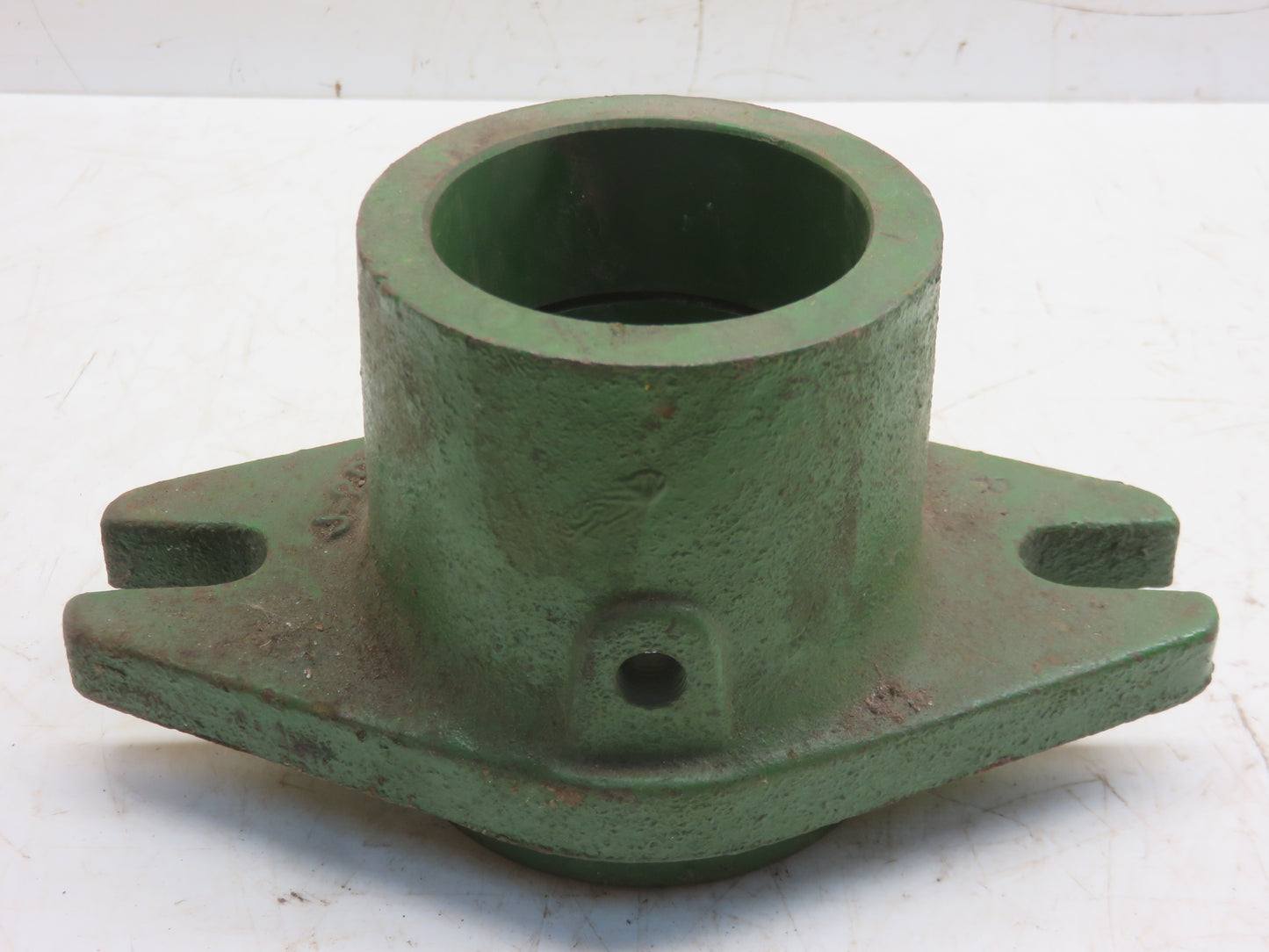 J2070N John Deere NOS Bearing Quill For 10, 210, 410 Corn Head