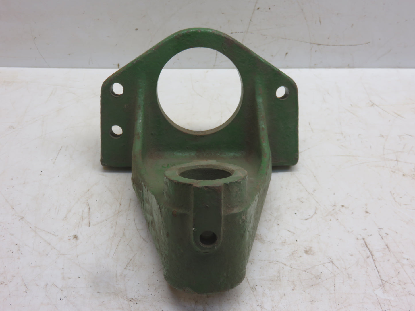 N11208N John Deere NOS Trash Wheel Drive Bracket For 210, 410 Corn Head
