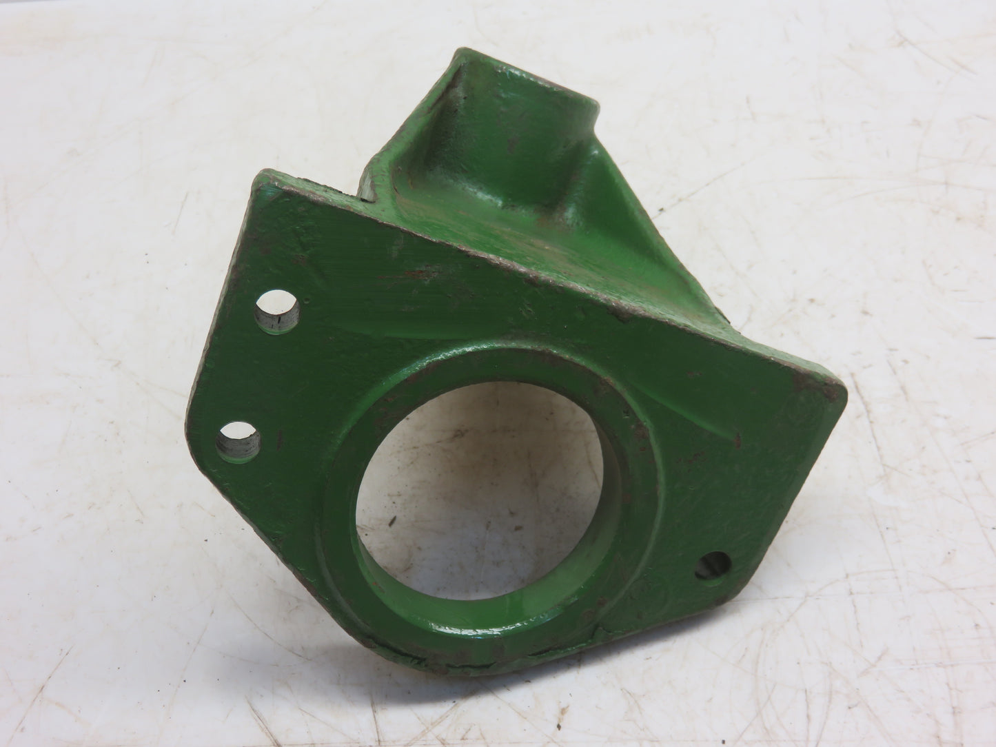 N11208N John Deere NOS Trash Wheel Drive Bracket For 210, 410 Corn Head