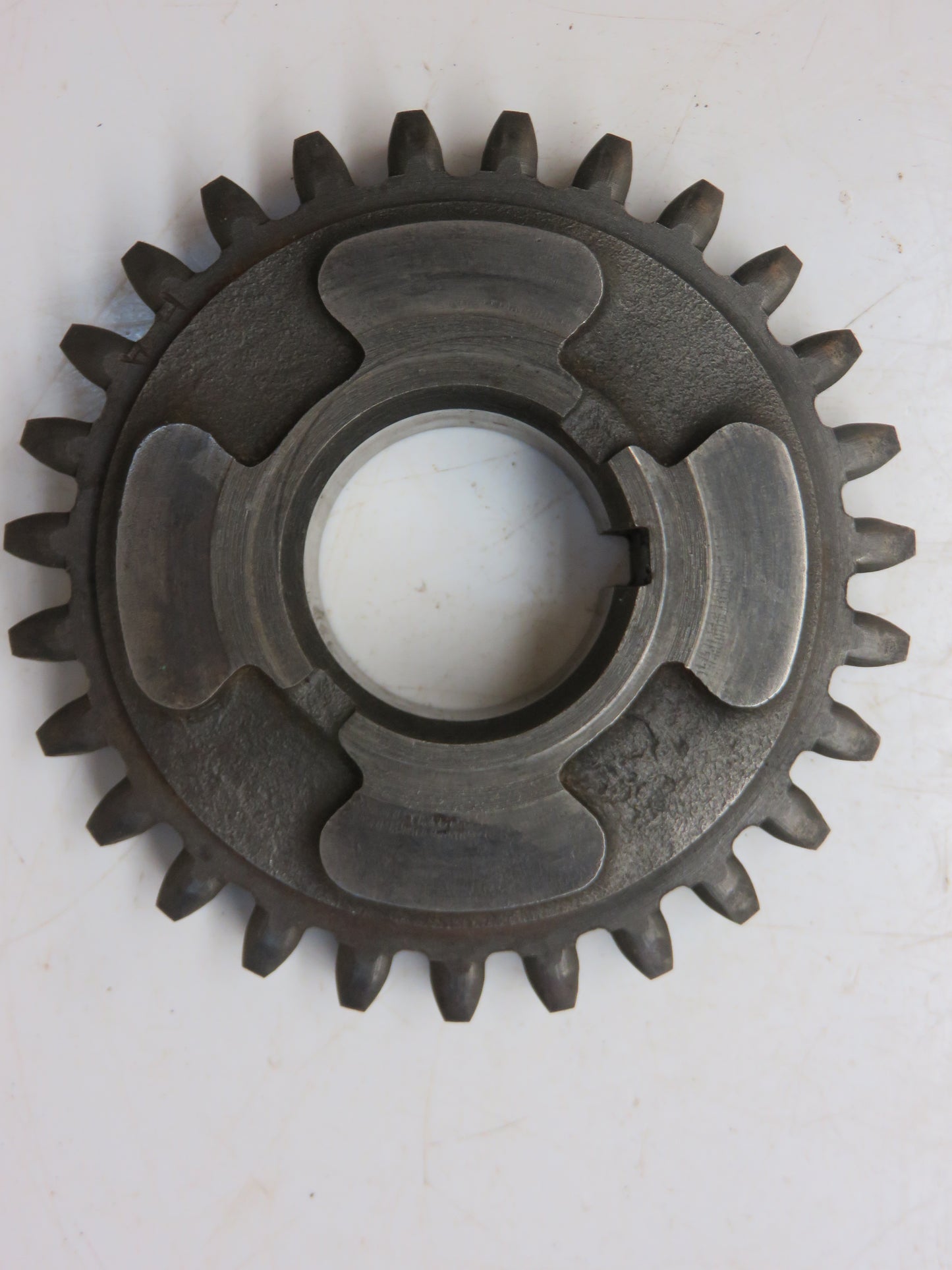 M3531T John Deere Fifth Speed Gear For 420