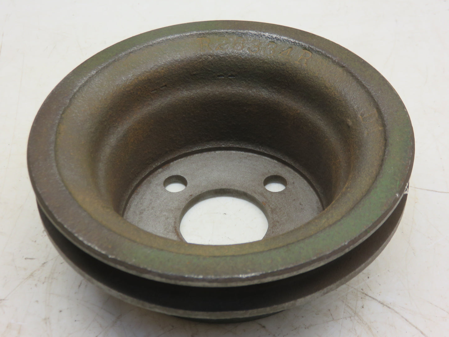 AR40148, R40211 John Deere Water Pump Pulley For 3010, 3020, 4010, 4000, 4020, 4230