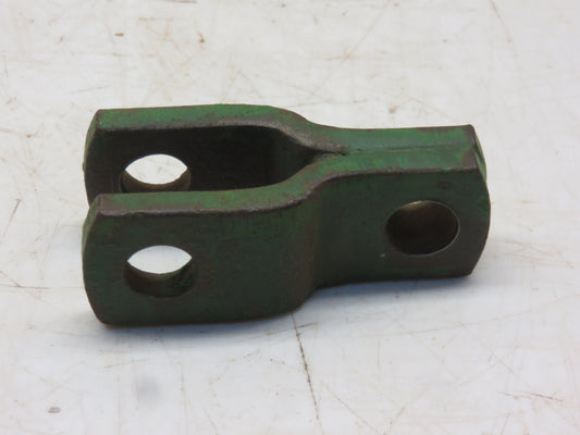 AM423T John Deere Touch O Matic Lift Arm Yoke For M