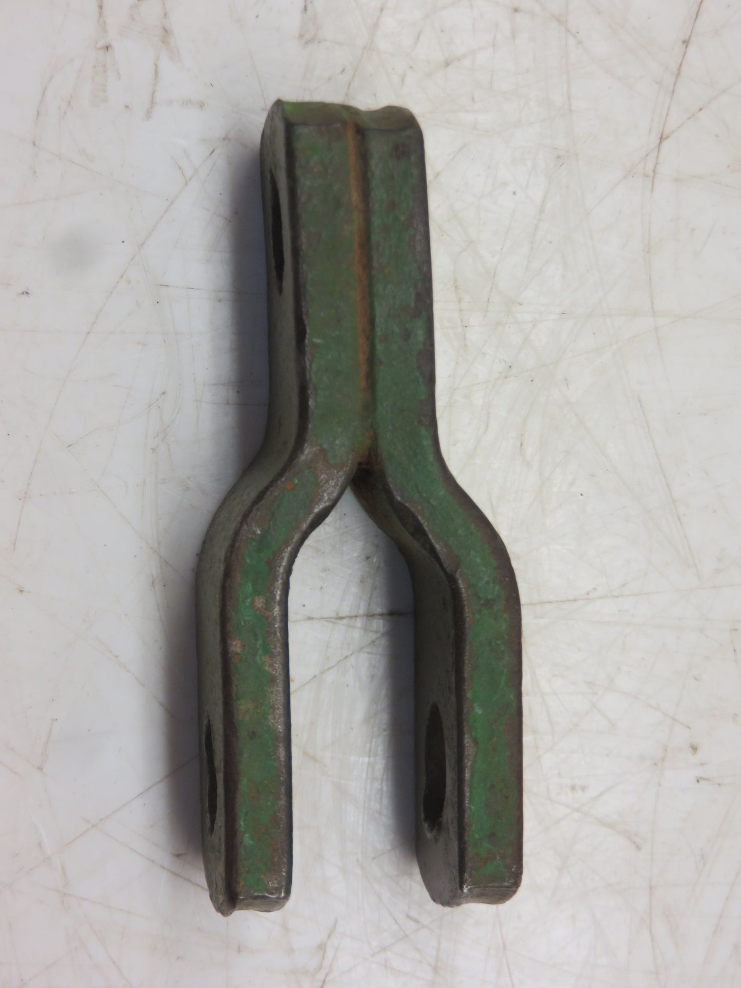 AM1079T John Deere Touch O Matic Lift Arm Yoke For MT