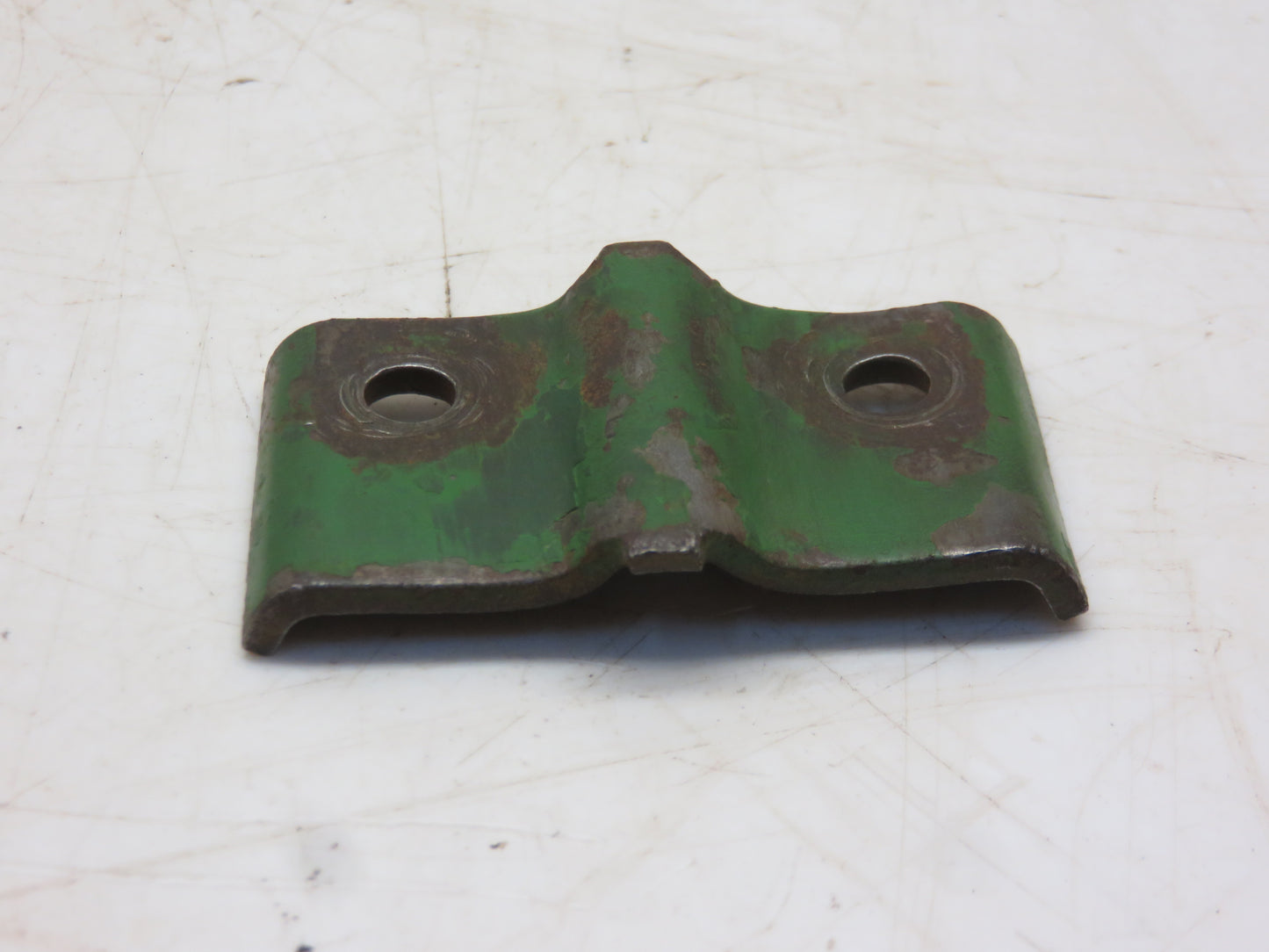 R27251 John Deere Oil Line Support Clamp For 3010, 4010, 3020, 4000, 4020, 4520, 4620
