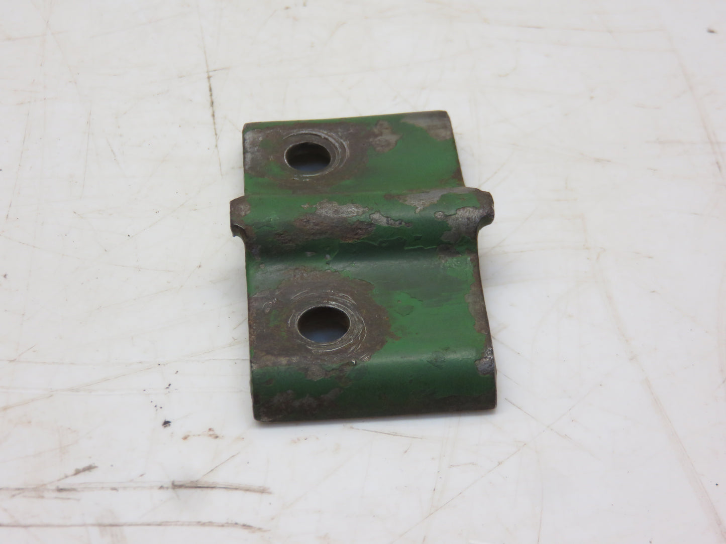 R27251 John Deere Oil Line Support Clamp For 3010, 4010, 3020, 4000, 4020, 4520, 4620
