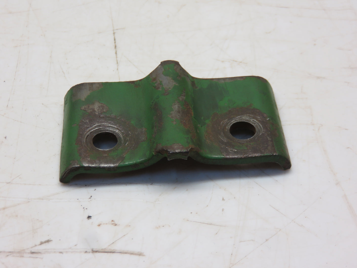 R27251 John Deere Oil Line Support Clamp For 3010, 4010, 3020, 4000, 4020, 4520, 4620