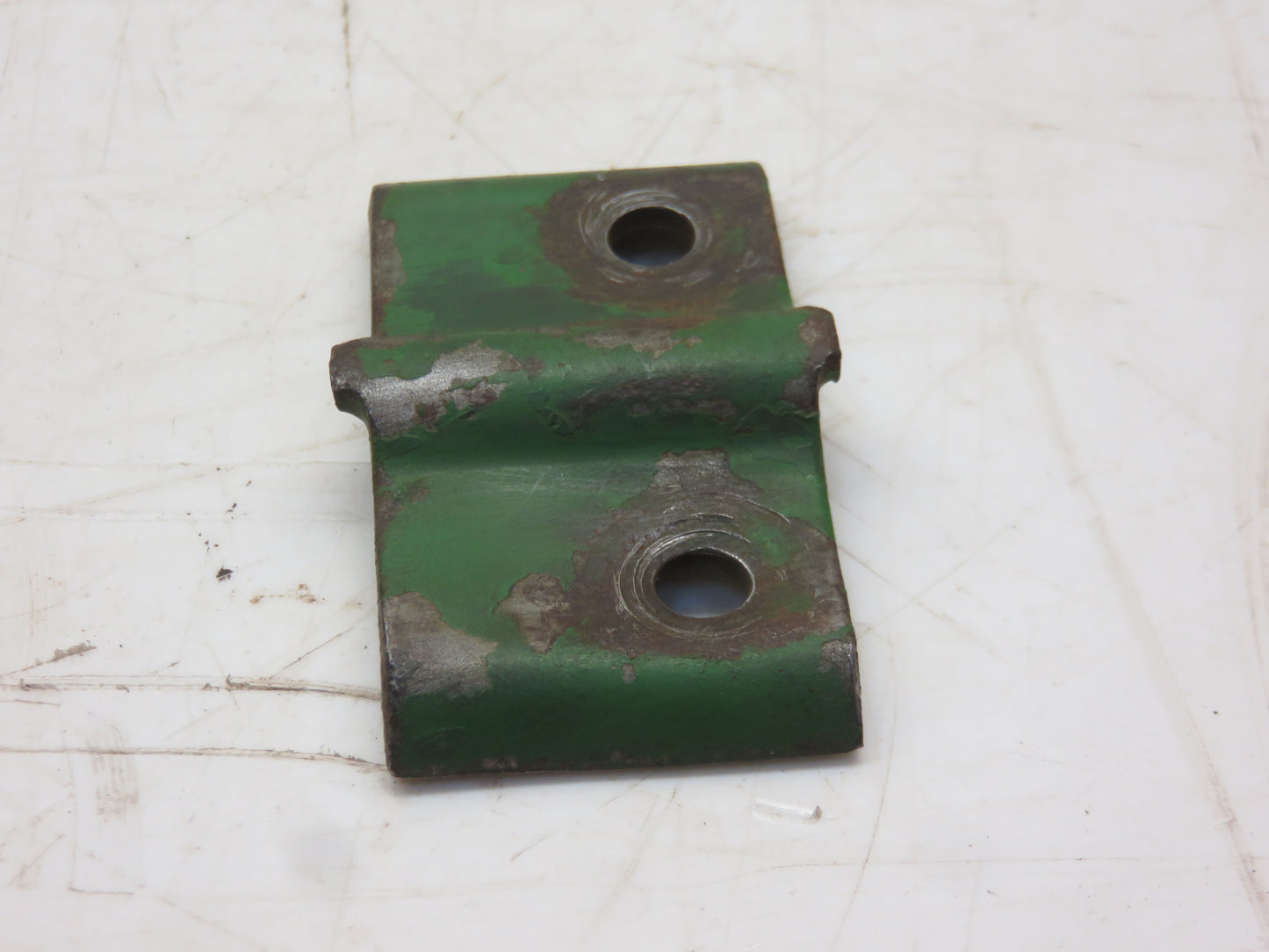 R27251 John Deere Oil Line Support Clamp For 3010, 4010, 3020, 4000, 4020, 4520, 4620