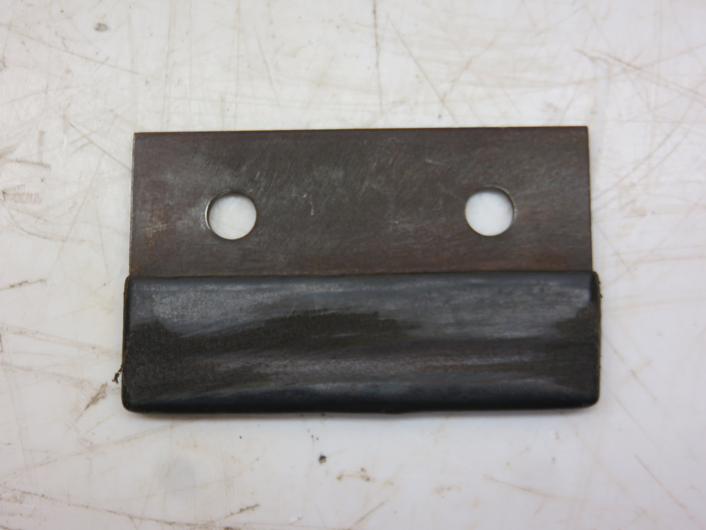 R27546 John Deere Hydraulic Line Clamp Plate For 3010, 4010, 3020, 4000, 4020, 4320